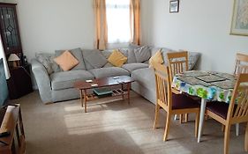 Glen Dhoo Country Cottages - Meadowview Bungalow